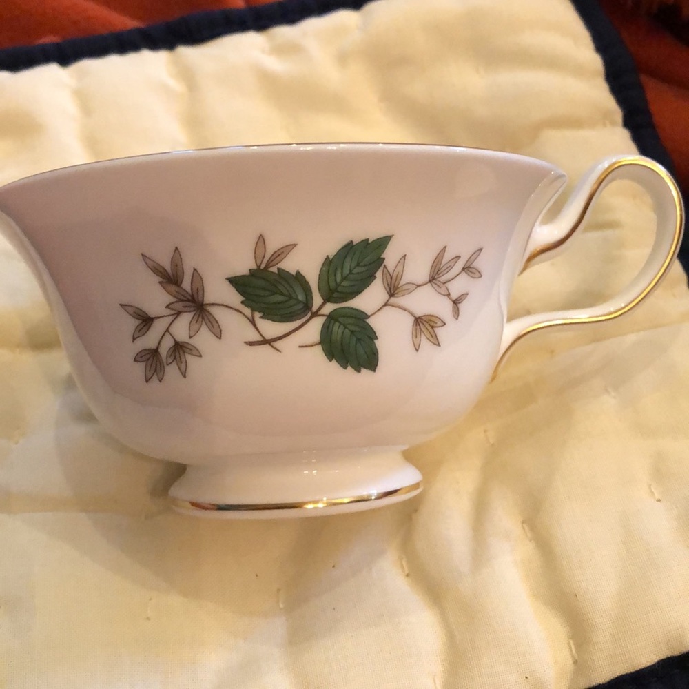 Wedgwood Set 🌸 Charnwood Bone China Made in England - Picture 2 of 14